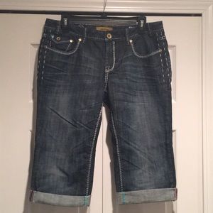MEK Denim capris